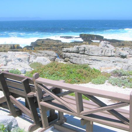 הוילה Beachfront House - Hermanus Whale View מראה חיצוני תמונה