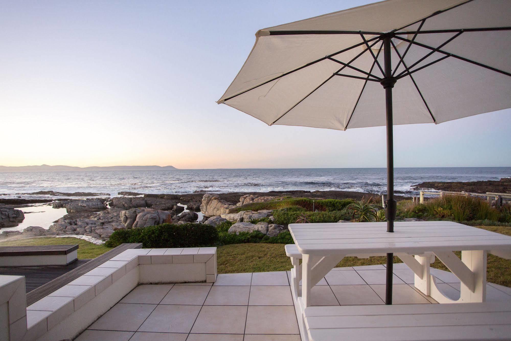 הוילה Beachfront House - Hermanus Whale View מראה חיצוני תמונה