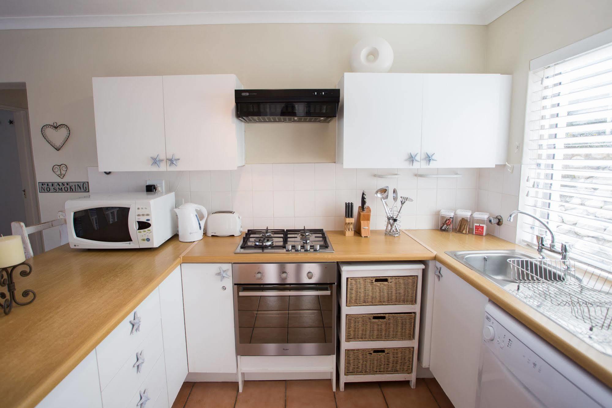הוילה Beachfront House - Hermanus Whale View מראה חיצוני תמונה